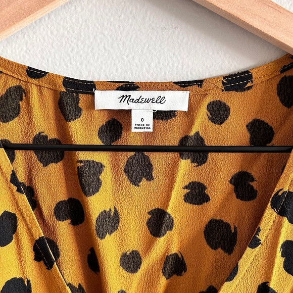 MadeWELL Carmelina Flutter-Sleeve Top | Painted Spots Egyptian Gold | Size 0 | - Picture 13 of 14